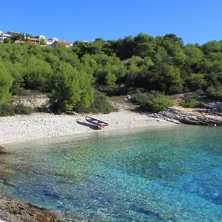 Apartman Apartments With Parking Space Rukavac, Vis - 8489 *