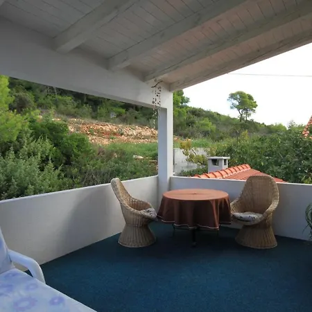 Apartments With Parking Space Rukavac, Vis - 8489 Apartman